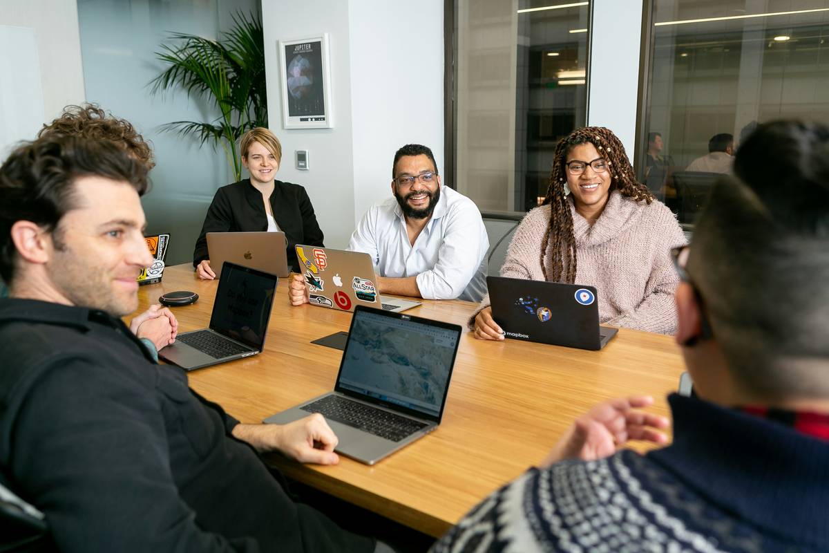 Business Meeting Booking Etiquette: 7 Proven Tips to Avoid Costly Mistakes